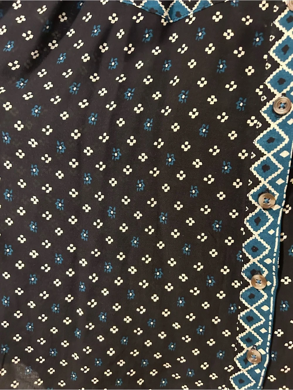 Anthropologie Akemi + Kin Black & Teal Sleeveless Button-Down Shirt - Picture 16 of 16